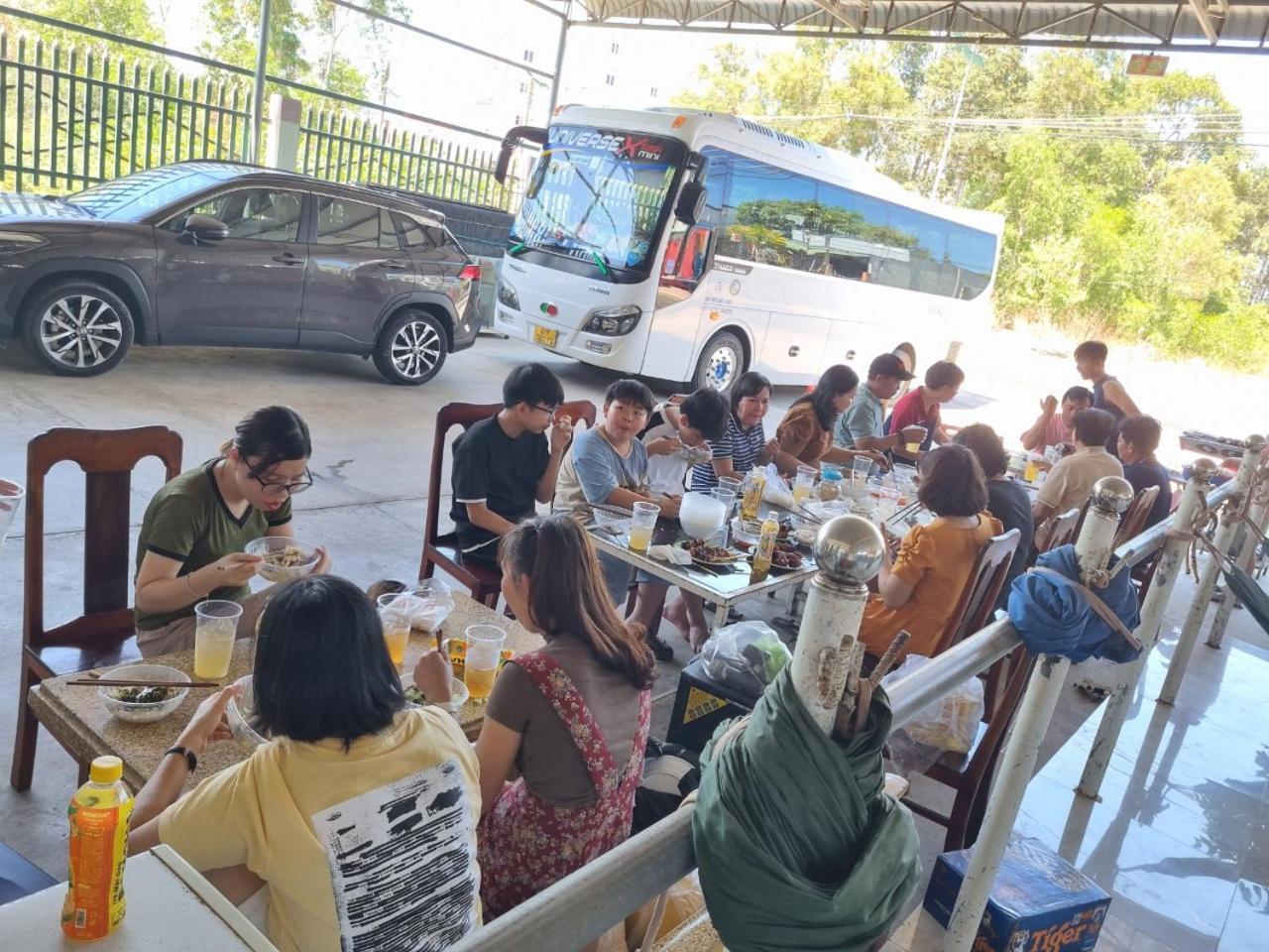 Khach San Ngoc Quynh Hotel La Gi Exterior foto